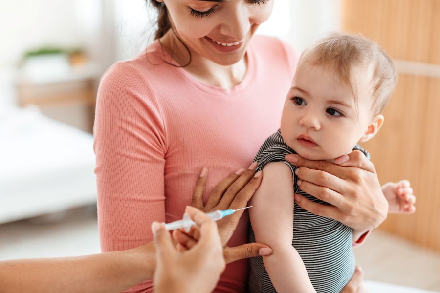 Parents increasingly refusing vitamin K shots raises risk of infant brain bleeding
