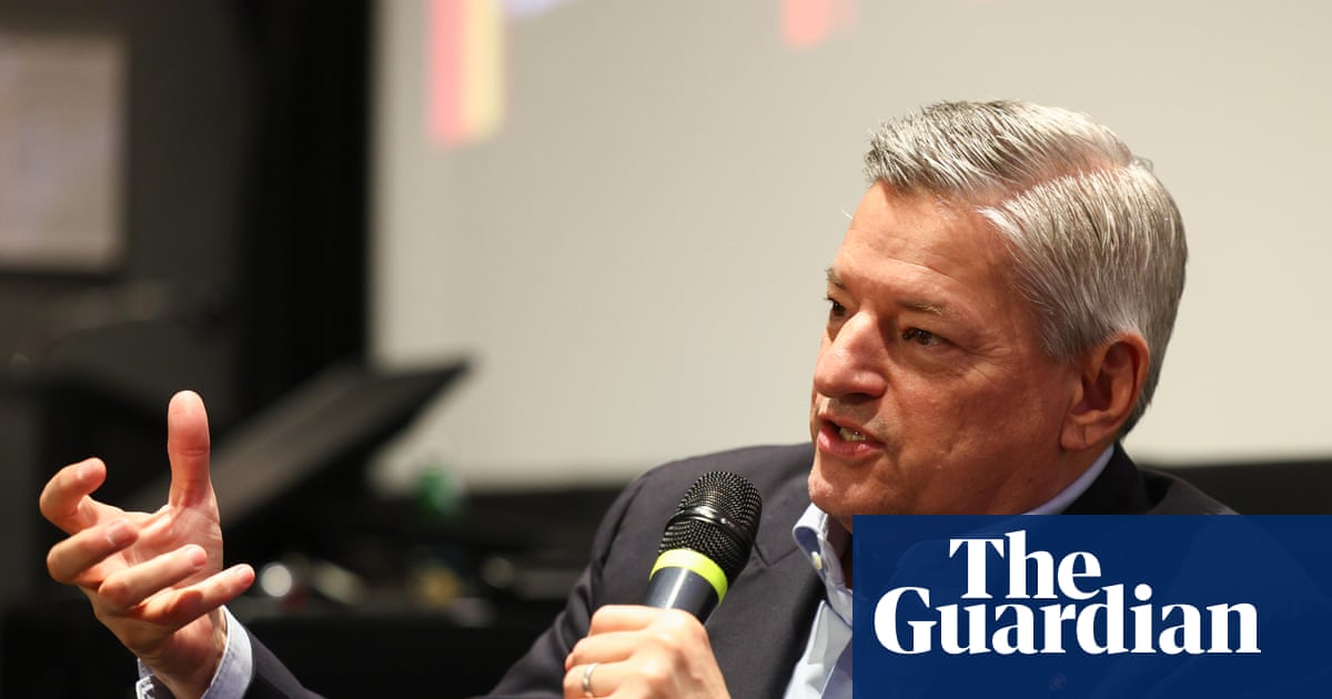 Netflix given four days to match ‘superior’ Paramount offer for Warner Bros Discovery | Netflix