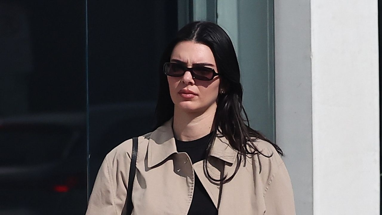 Forget the Skant—for Kendall Jenner, It’s All About the Elevated Scarf Belt