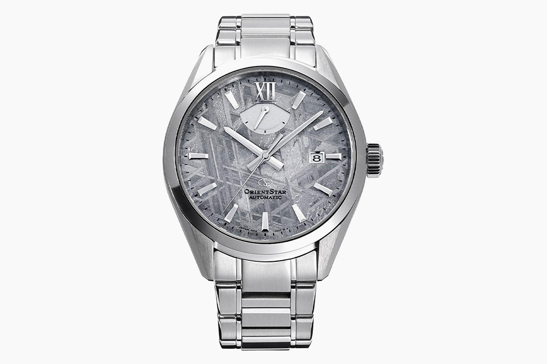 Orient Star Celebrates Its 75th Anniversary with an M34 F8 Date Featuring Its First-Ever Meteorite Dial