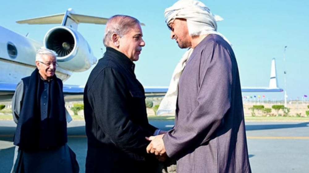 UAE Rolls Over $2 Billion Loan to Pakistan for One Month