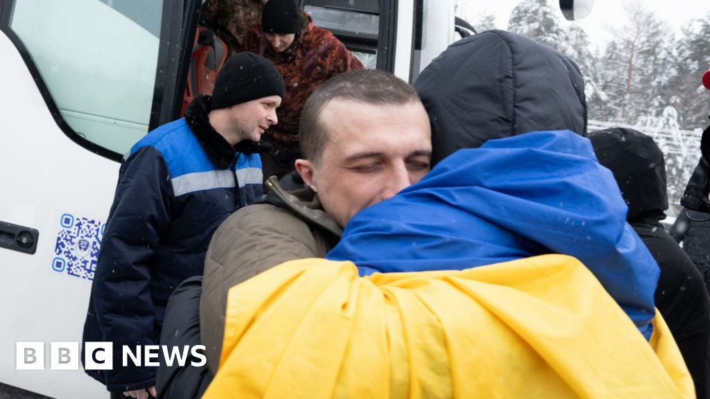 Russia and Ukraine exchange prisoners as peace talks end without breakthrough – BBC