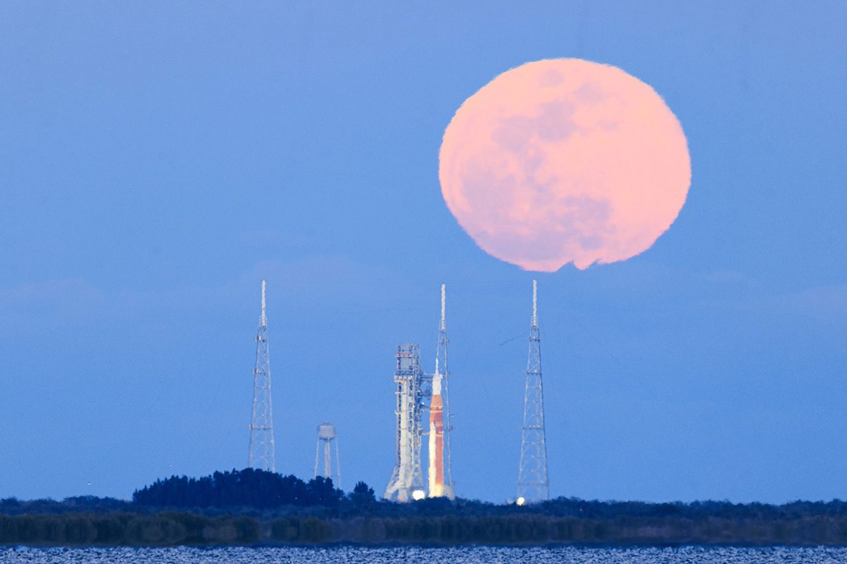 Full Moon rises over NASA’s Artemis II rocket. Photographers capture perfect picture of human endeavour
