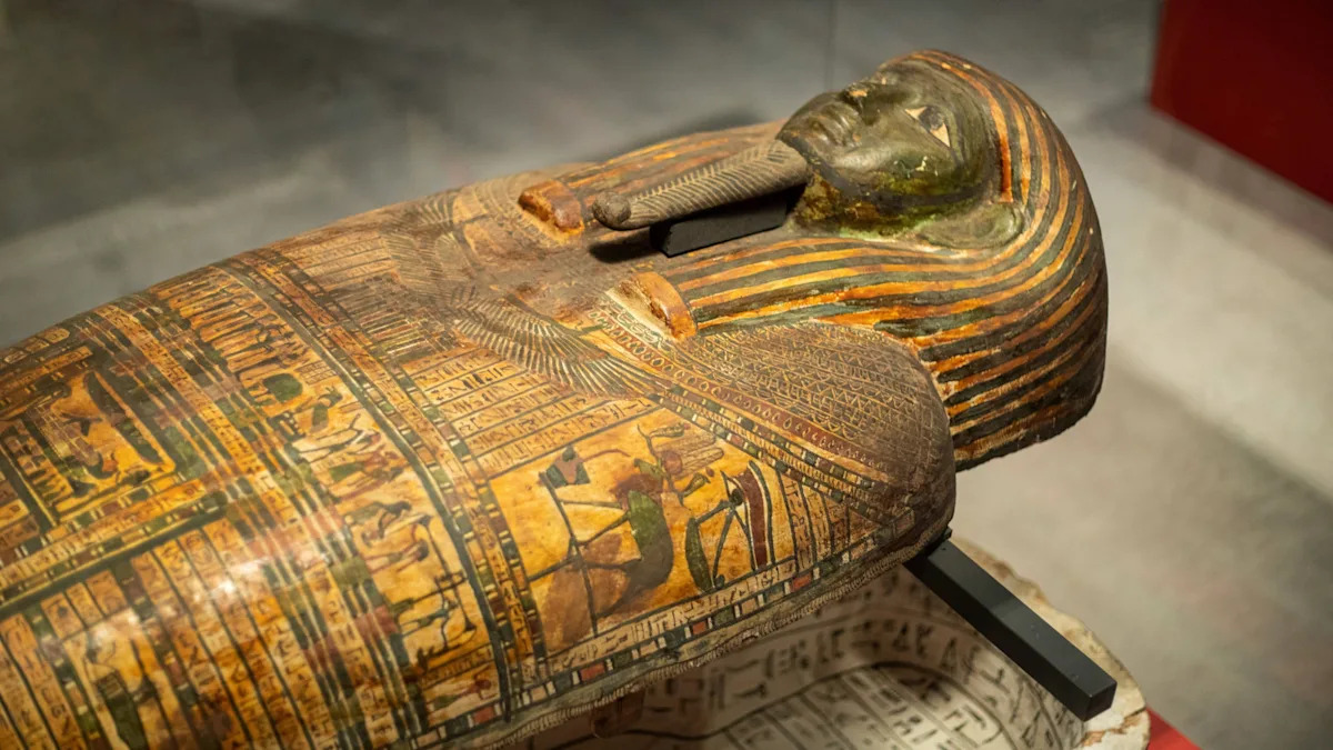 Scientists want you to smell ancient Egyptian mummies
