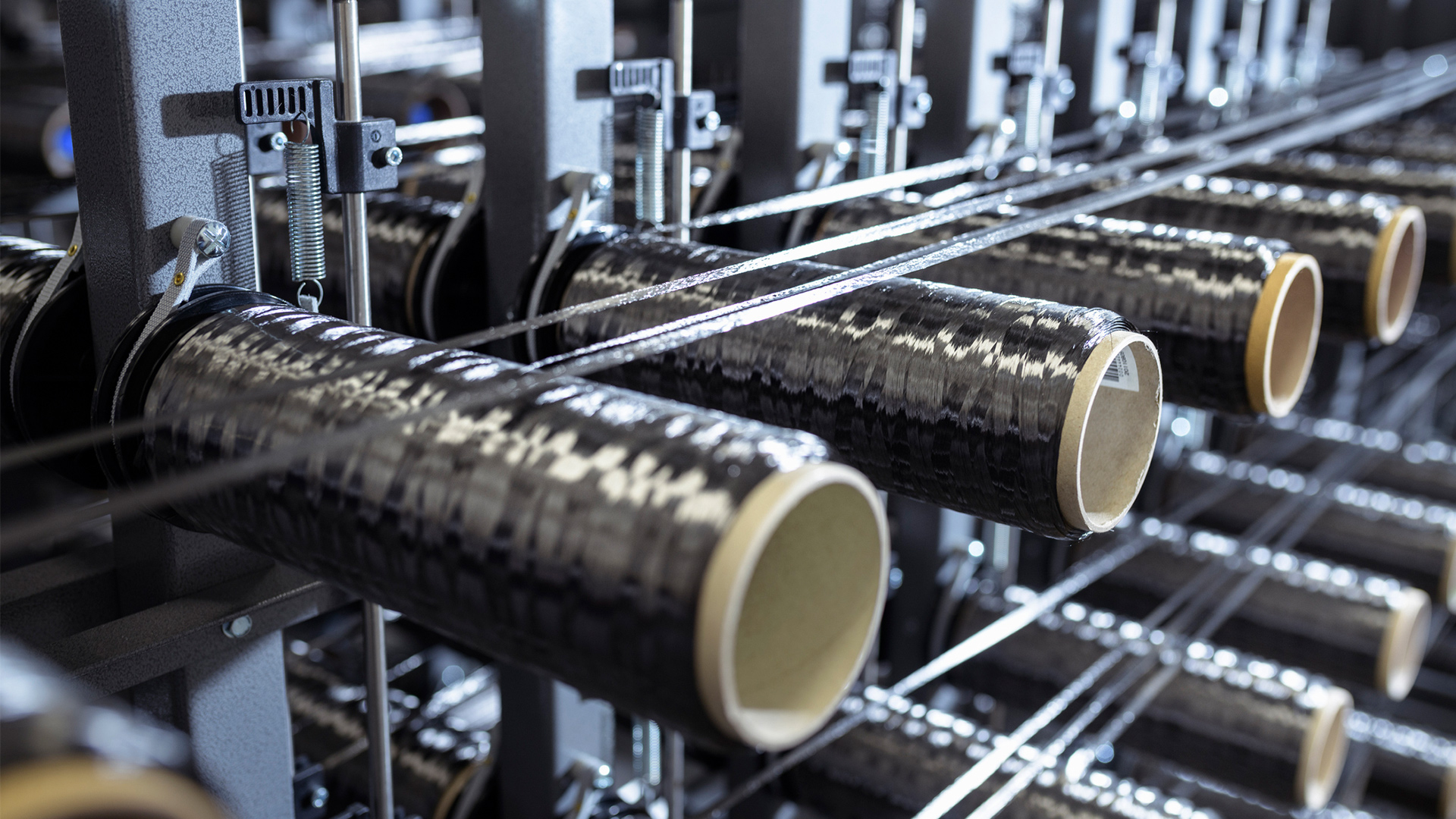 This hair-thin carbon fiber moves on its own when voltage is applied