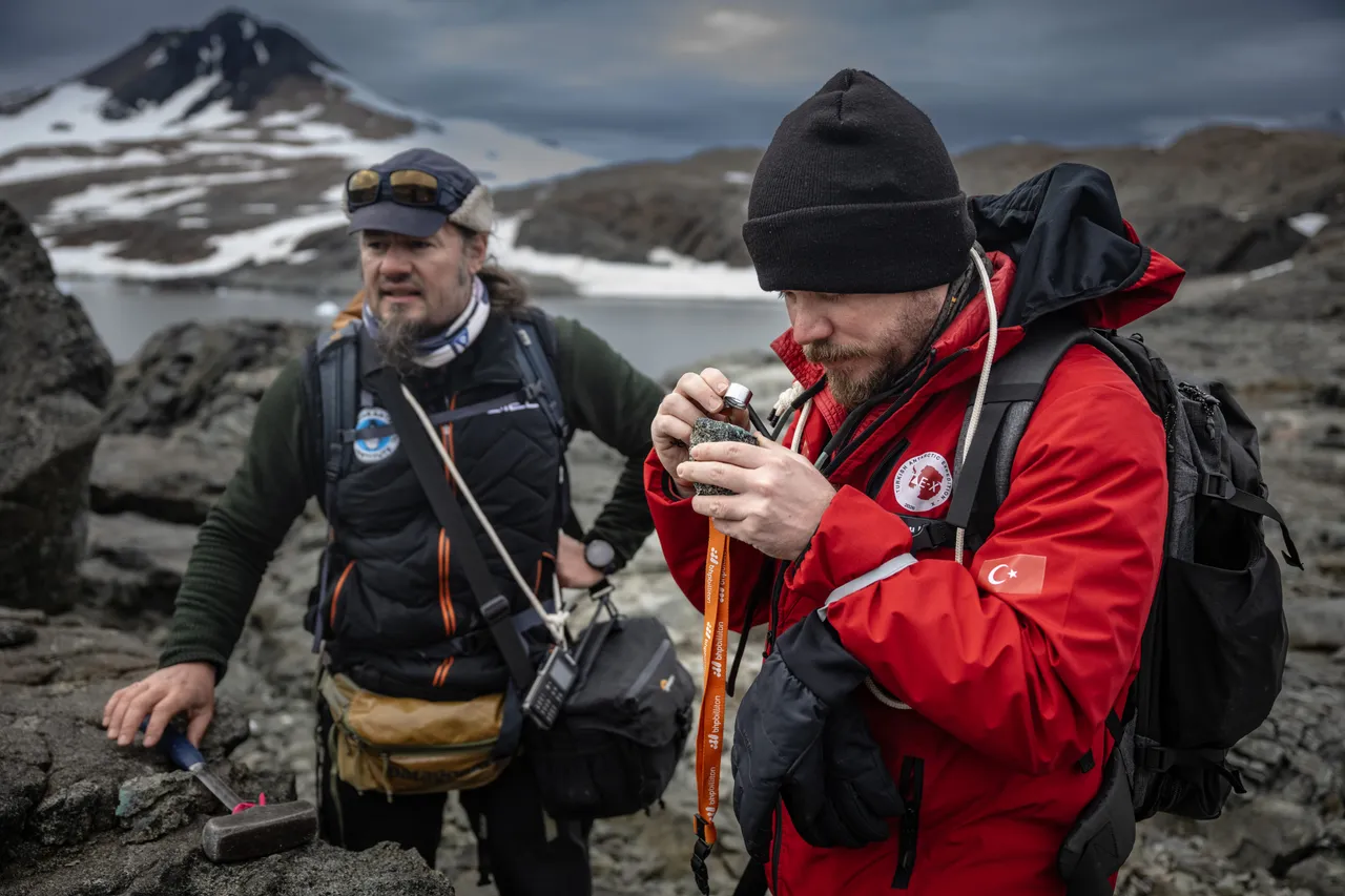 Turkish, Bulgarian scientists uncover Antarctica’s geological history spanning millennia