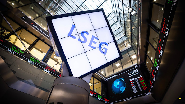 Retail investors pull money from UK equity funds for tenth year in row