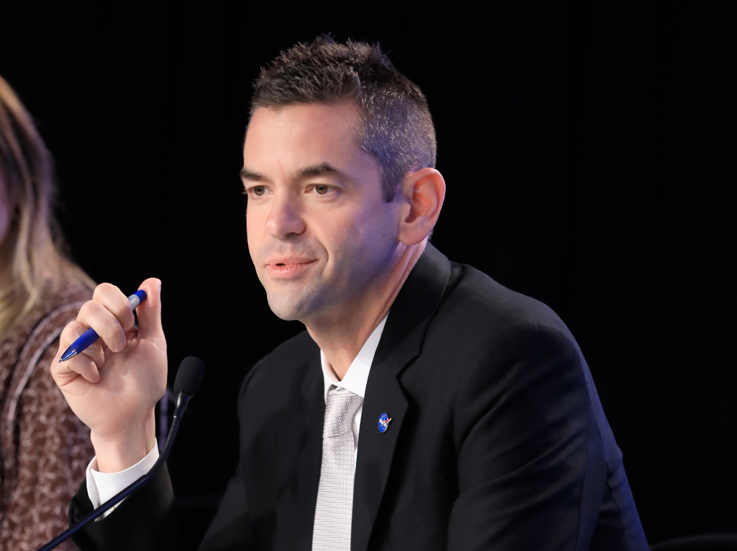 Isaacman planning to meet with head of Roscosmos