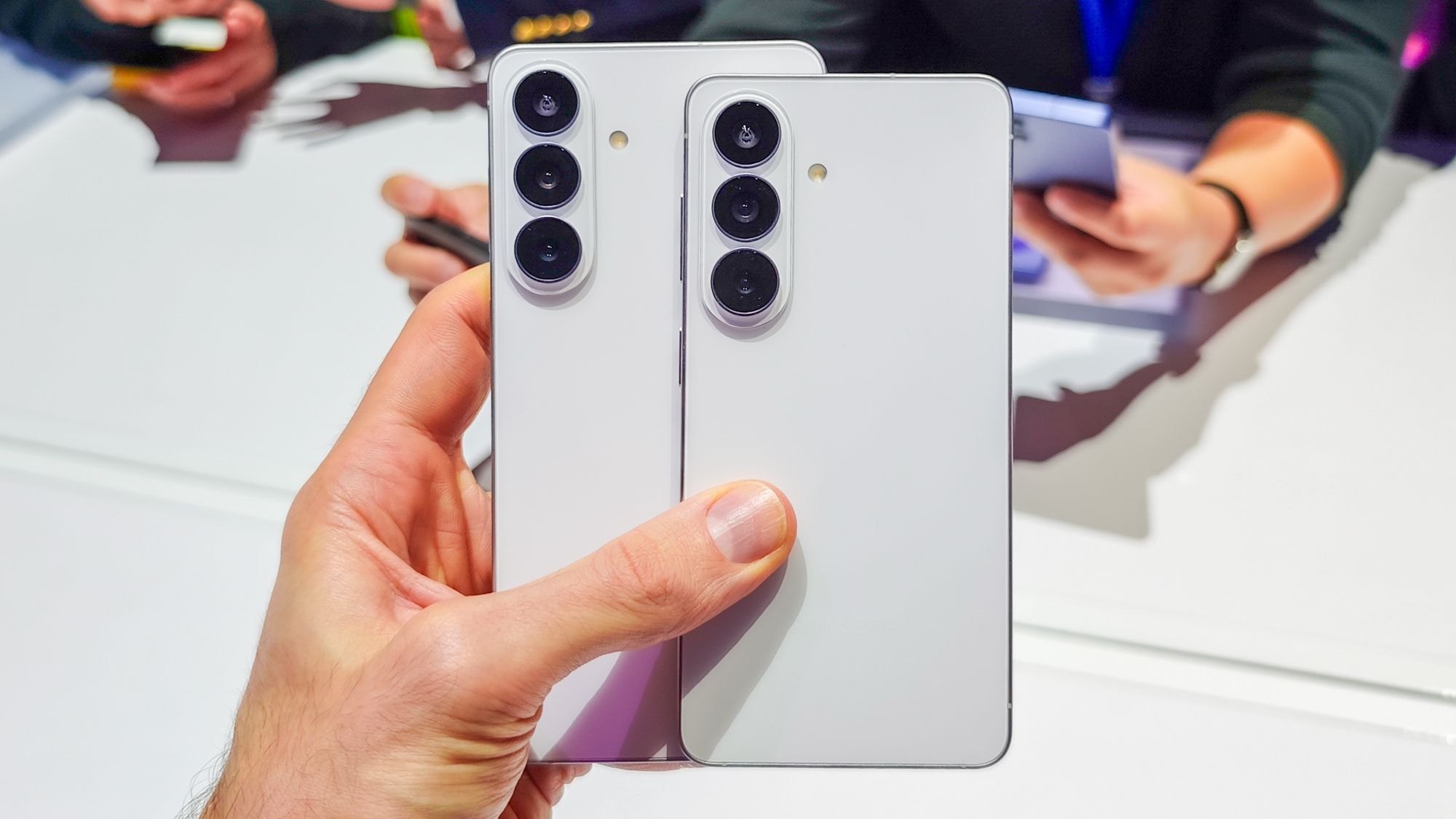 Samsung Galaxy S26 and S26 Plus hands-on: smarter cameras despite no hardware upgrades