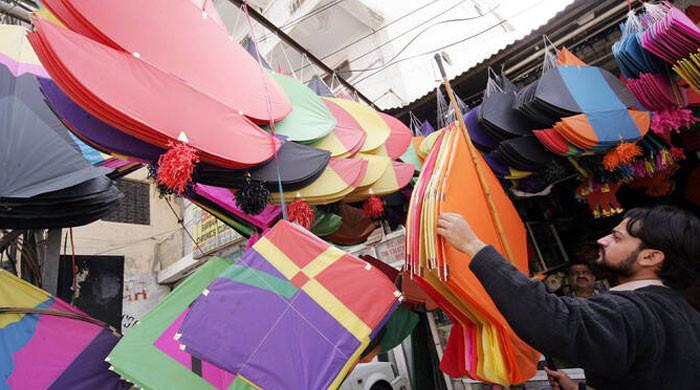 Sale of kites, strings for Lahore Basant begins today