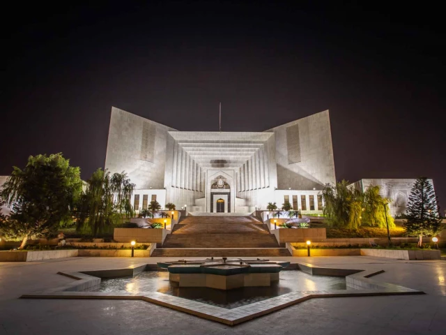 Supreme Court refers PTI memo on Imran Khan jail access to ‘executive authorities’