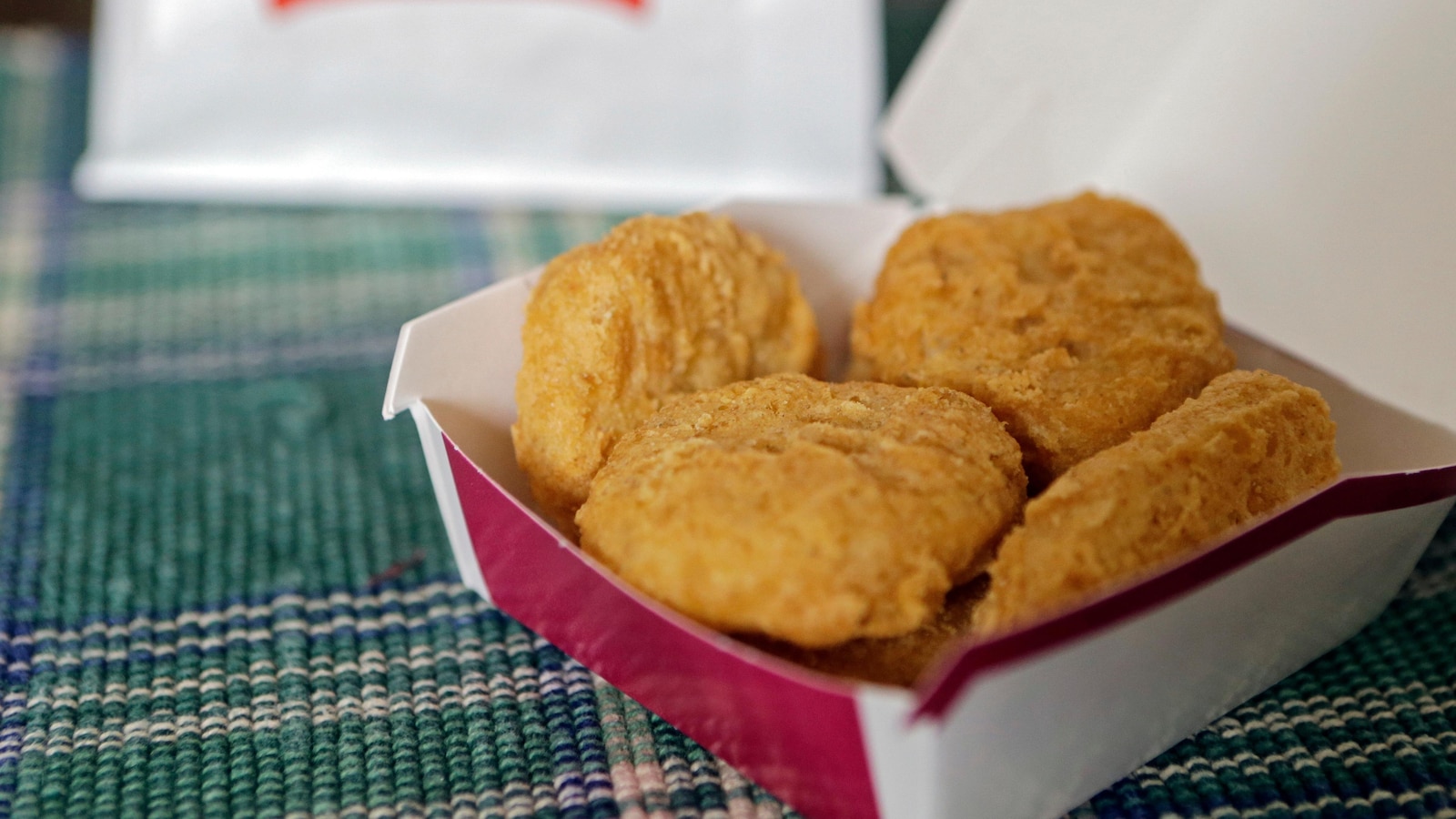 With caviar McNuggets and heart-shaped pizza, fast food chains hope to win Valentine’s diners