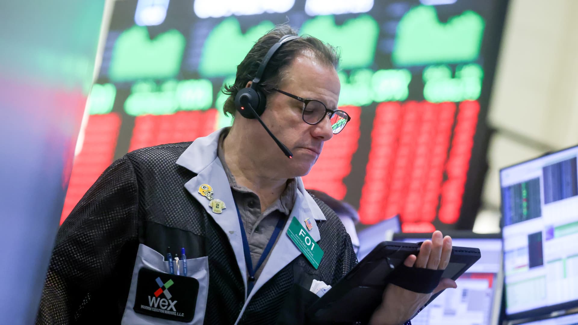 Stock market today: Live updates