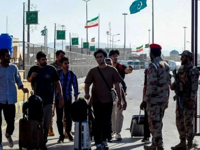 Pakistanis in Iran urged to register for return