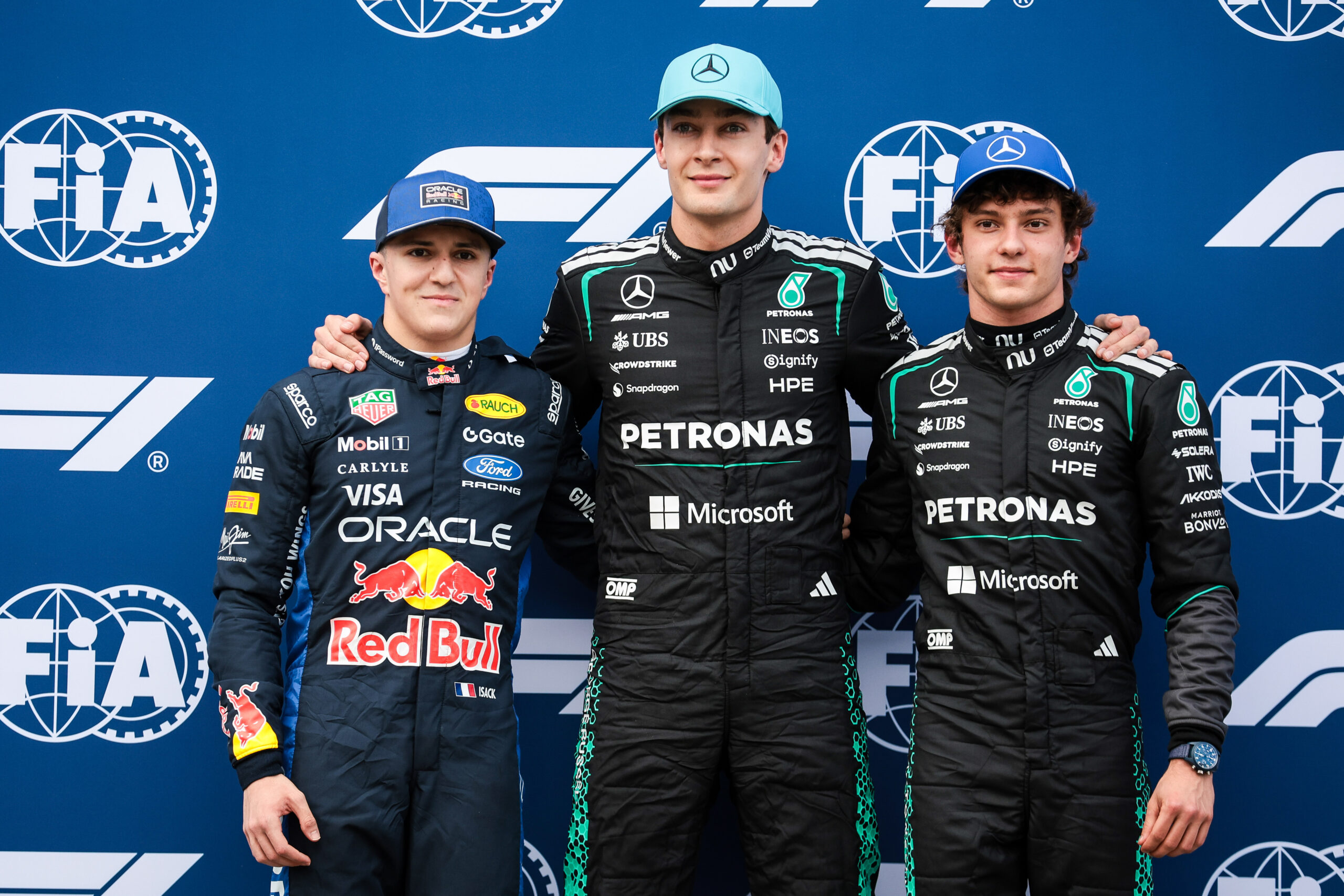 F1 – Russell leads Mercedes one-two in qualifying in Melbourne as Verstappen crashes 