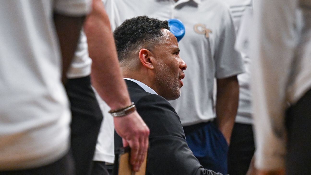 Tracking the latest men’s college basketball coaching carousel buzz