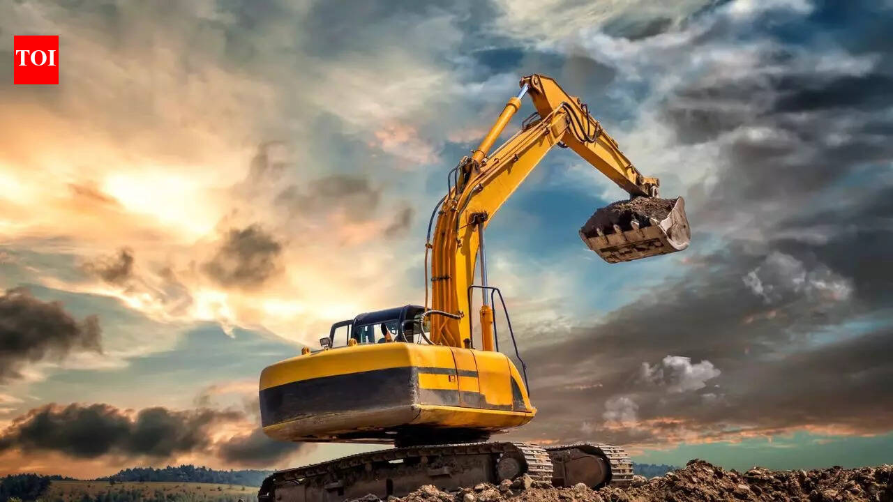 Archaeologists unearth a 125,000-year-old Neanderthal ‘factory’ that could rewrite human history |