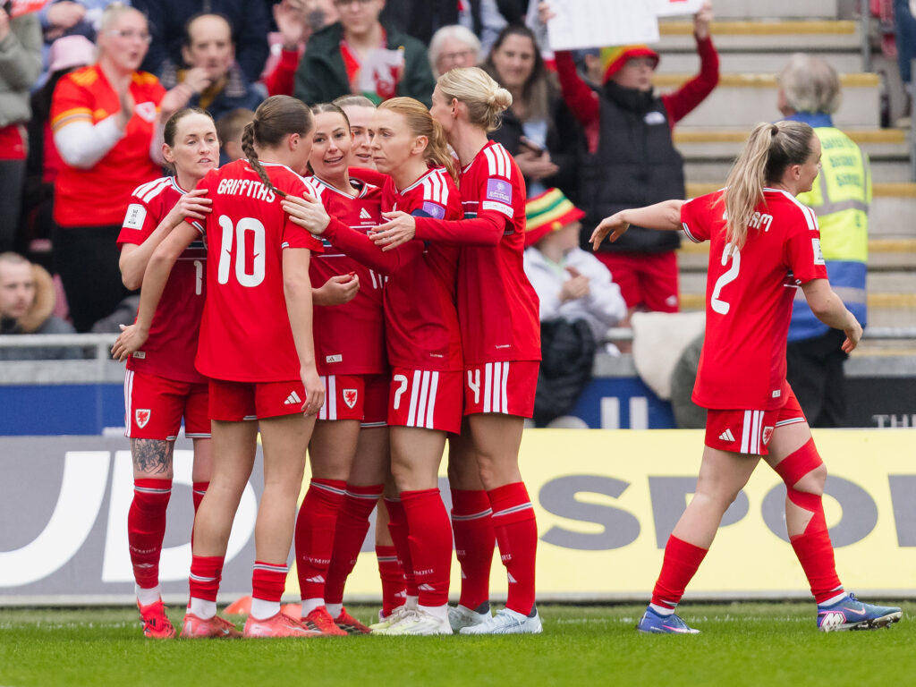 Ceri Holland praises Cymru after dominant World Cup qualifying win