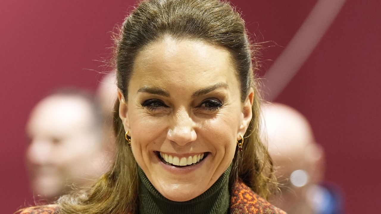 Kate Middleton Dresses up for St. David’s Day and Her First Address in Welsh