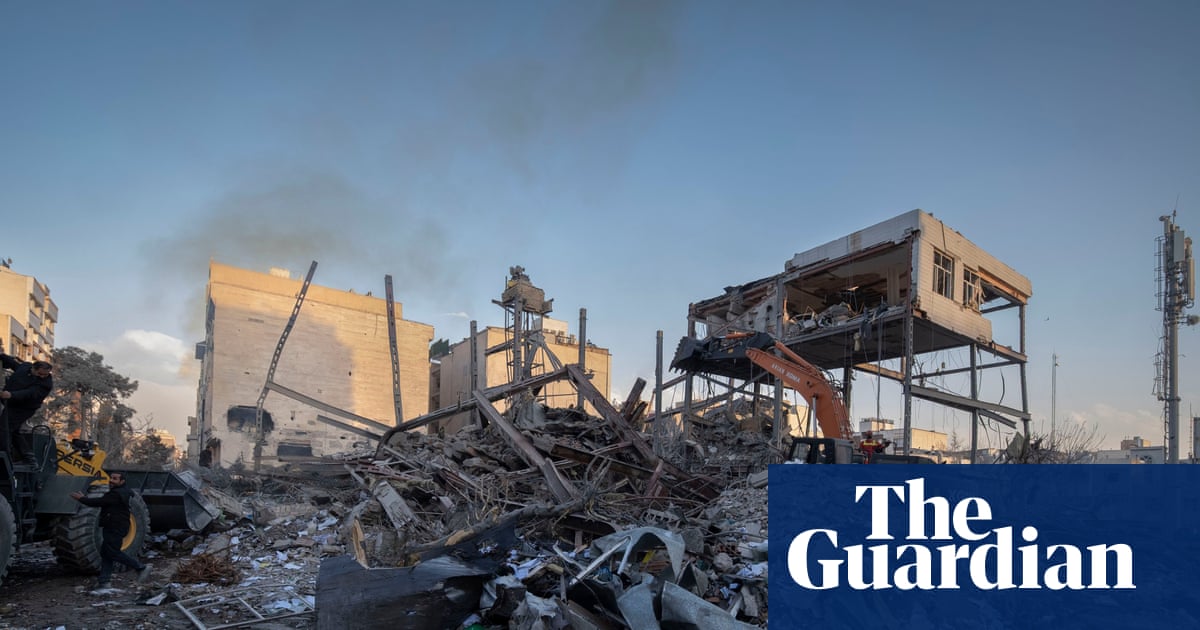 Civilian deaths in Iran pass 200 amid fear of bombs and regime clampdown | Iran