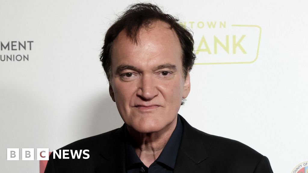 Quentin Tarantino to stage 'swashbuckling comedy' The Popinjay Cavalier in London theatre – BBC