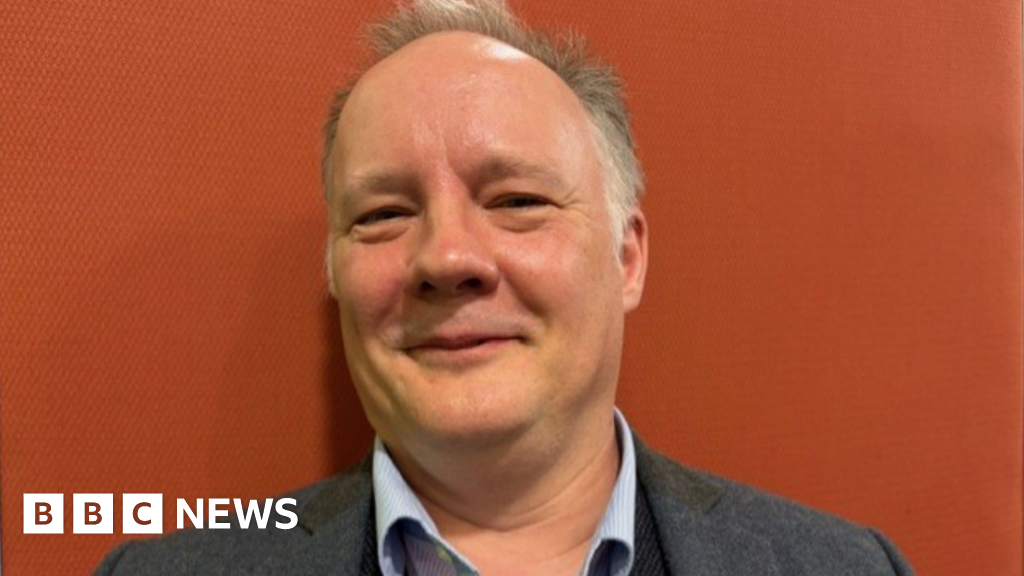 West Midlands singing group 'brings joy' to people with dementia – BBC