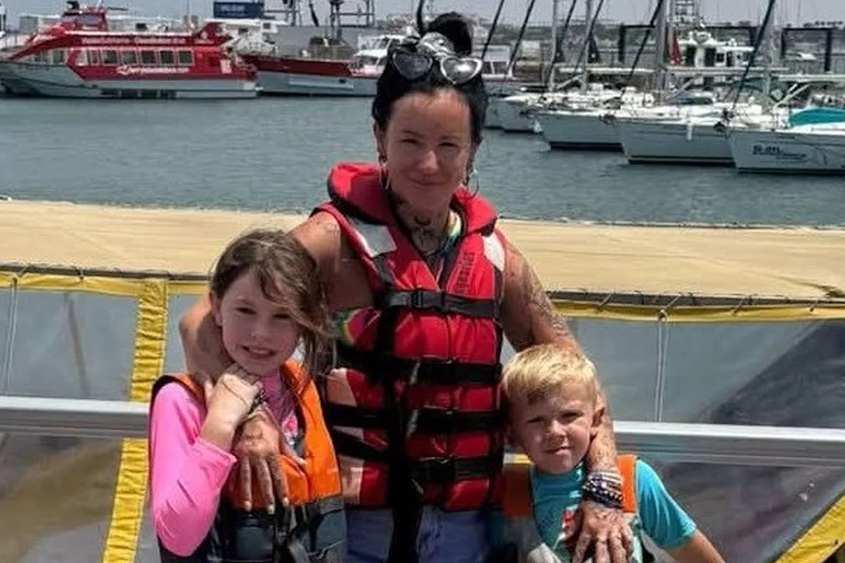 Woman’s Symptoms Were Dismissed by Multiple Doctors for Being a Busy Mom. She Paid for Her Own Scans, and Then Got a Shocking Diagnosis