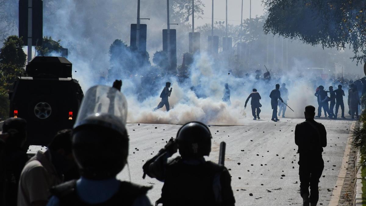 Iran Israel War | U.S. orders non-emergency consular staff in Karachi, Lahore to leave Pakistan