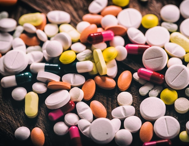 Machine learning model predicts chemical reactions to accelerate drug discovery