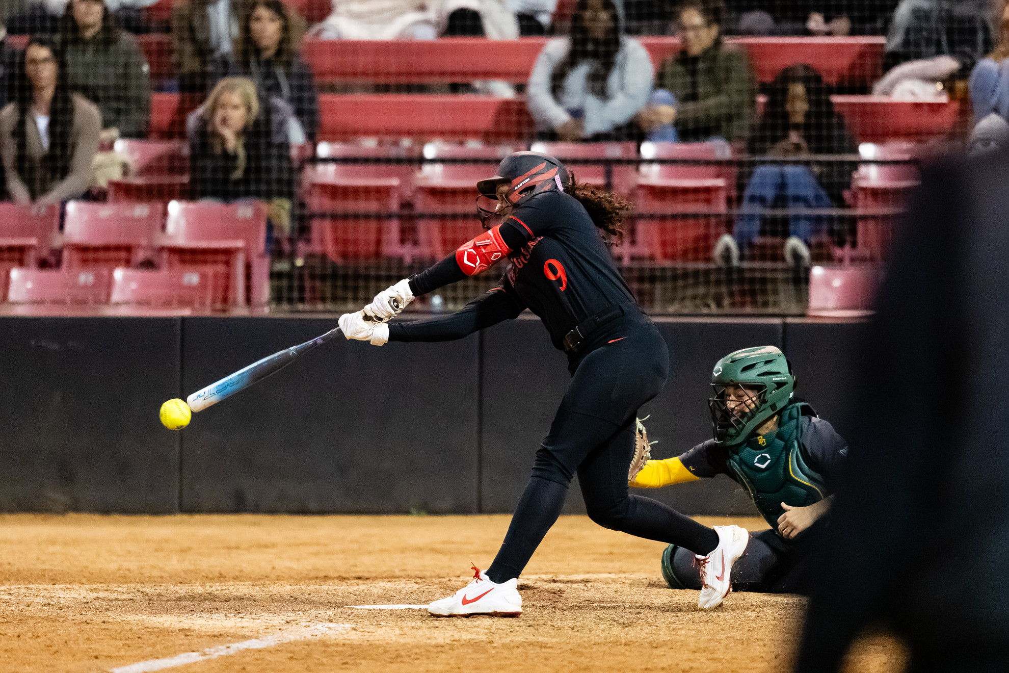 Softball Drops Heartbreaker to Wisconsin 5-4