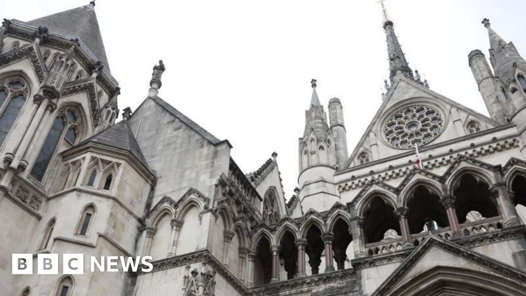 Mail editor kept Catherine's pregnancy secret for days, court hears – BBC