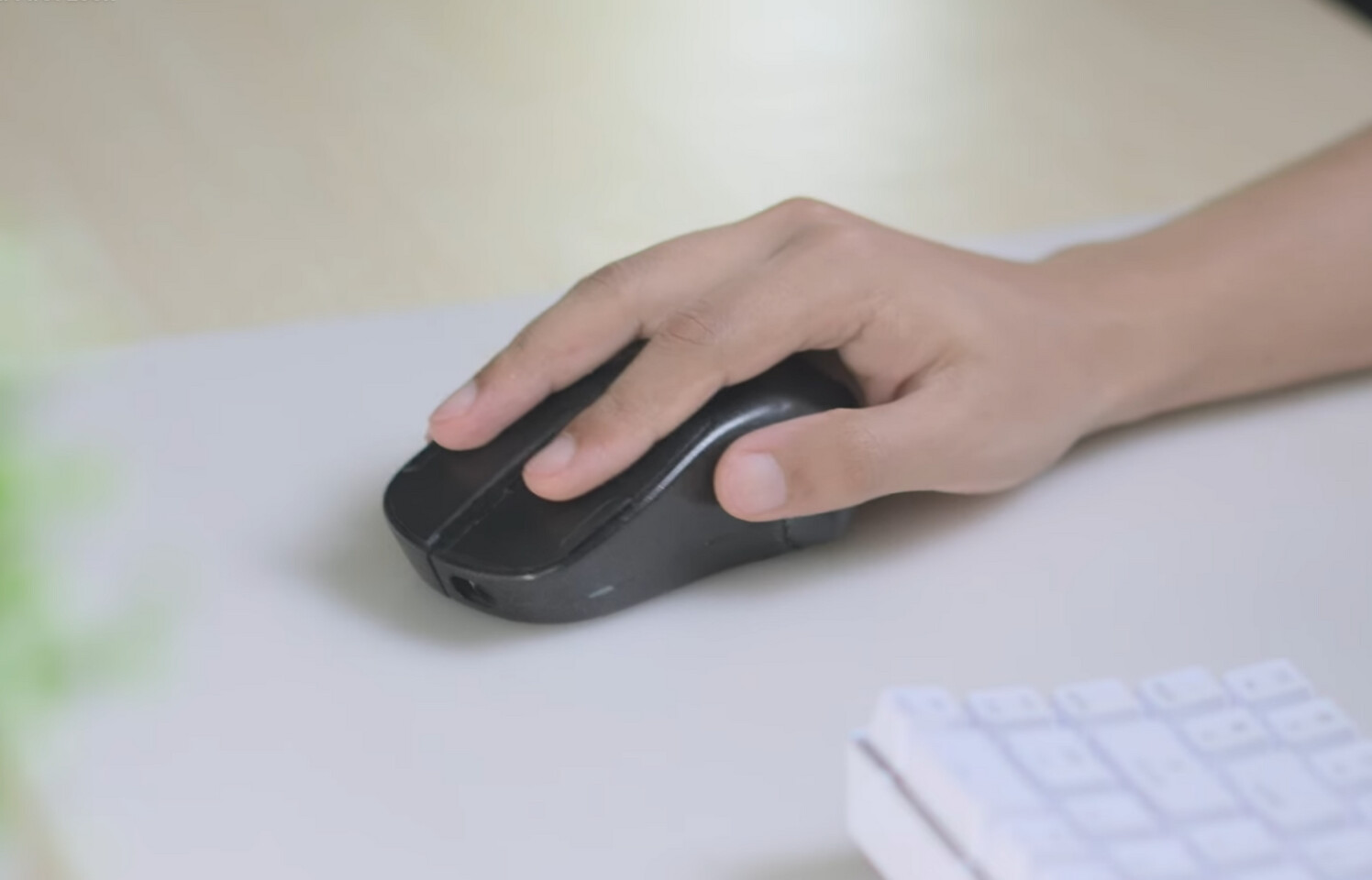 Hardware Startup Pixelpaw Labs Shows Off “Phase” Split Game Controller That Doubles As a Mouse