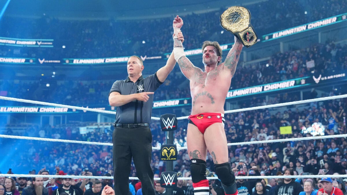 WWE Raw live updates, results and grades as Roman Reigns and CM Punk appear