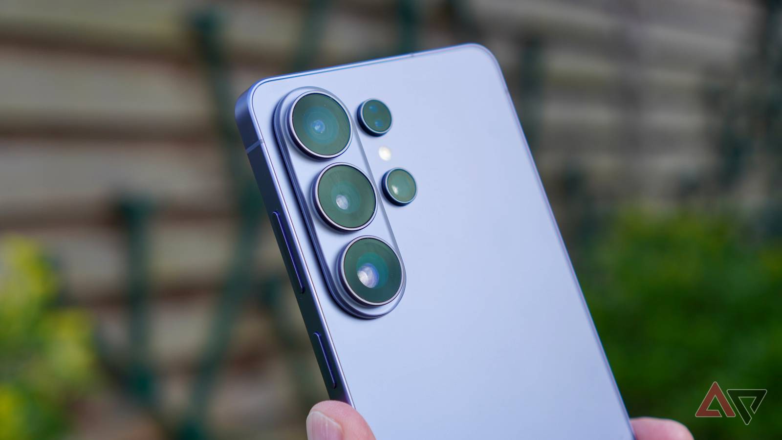 Your Galaxy S26 can now double as a webcam for your PC