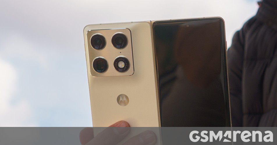 Motorola Razr Fold hands-on – GSMArena.com news