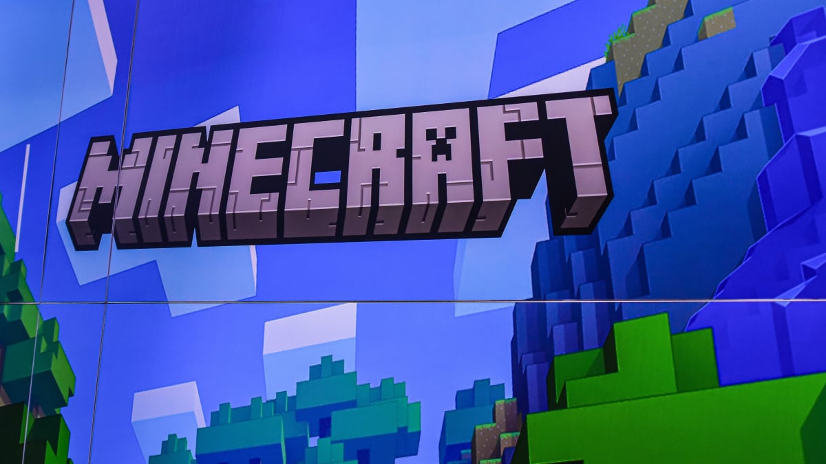 Minecraft is getting its first-ever theme park land