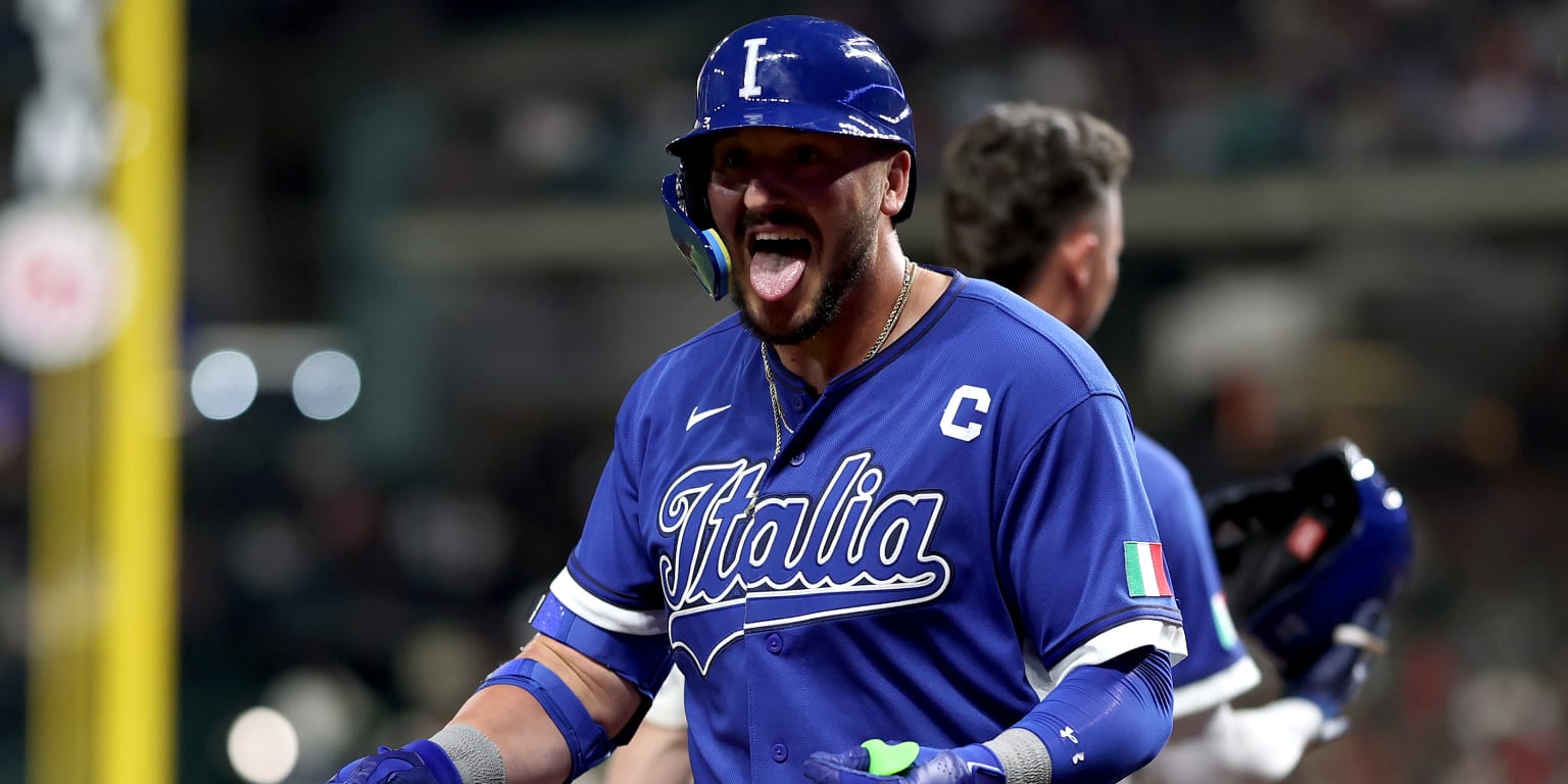 Vinnie Pasquantino hits three home runs vs. Mexico in World Baseball Classic