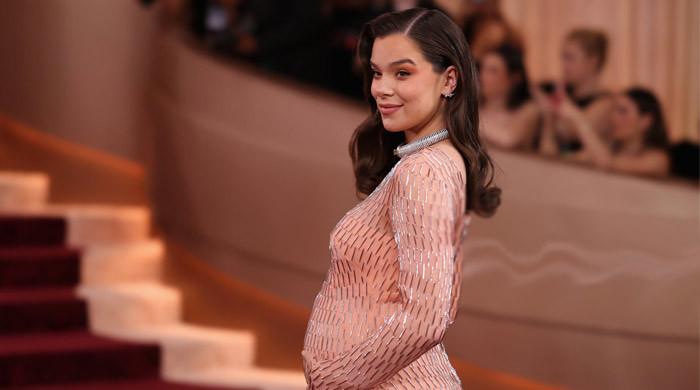 Sophie Turner tempts Hailee Steinfeld to break her own rule amid pregnancy