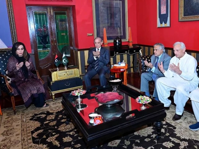 PM Shehbaz visits Sherry Rehman’s residence in Karachi to condole passing of her daughter