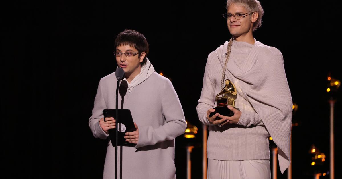 Ca7riel & Paco Amoroso release new album, ‘Free Spirits’