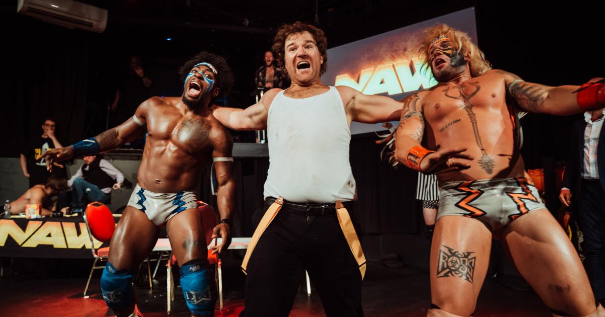 Smack talk takes center stage at this open mic for amateur wrestlers