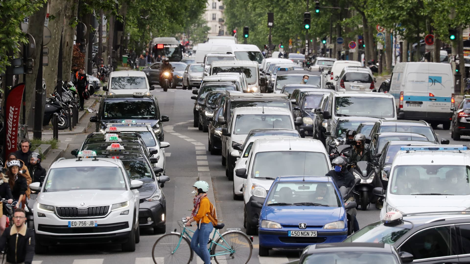 Can defense save Europe’s ailing car industry?