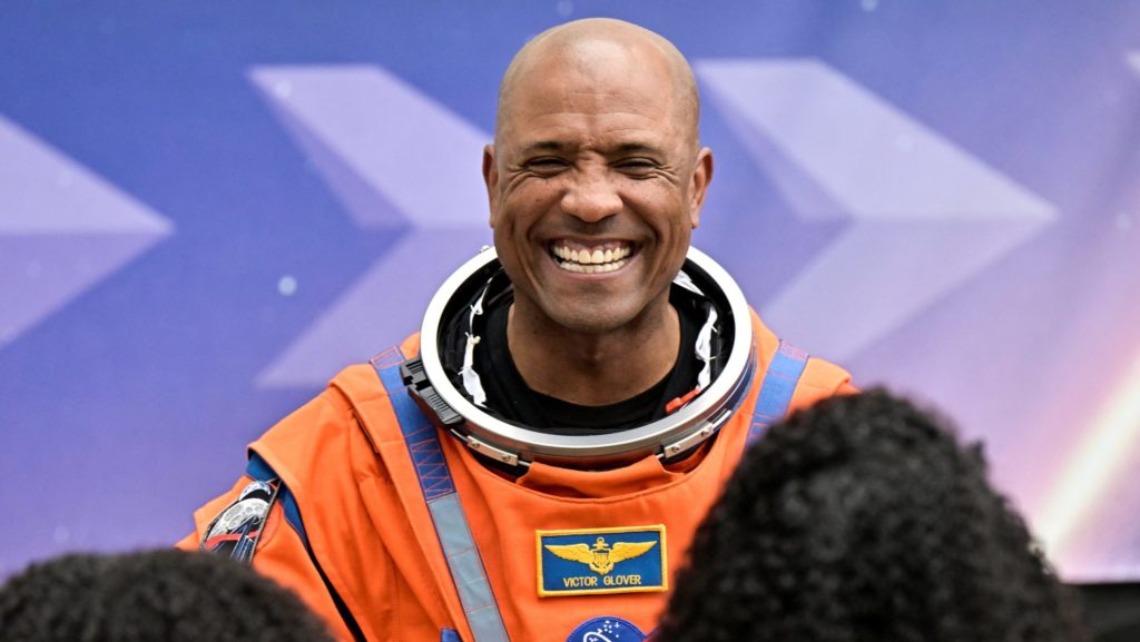 Lunar mission inspires wonder, prayer, unity