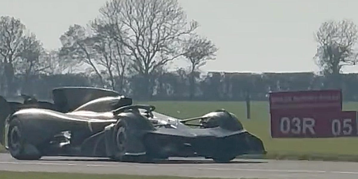 Strange Single-Seat Aston Martin Valkyrie Variant Spied Testing