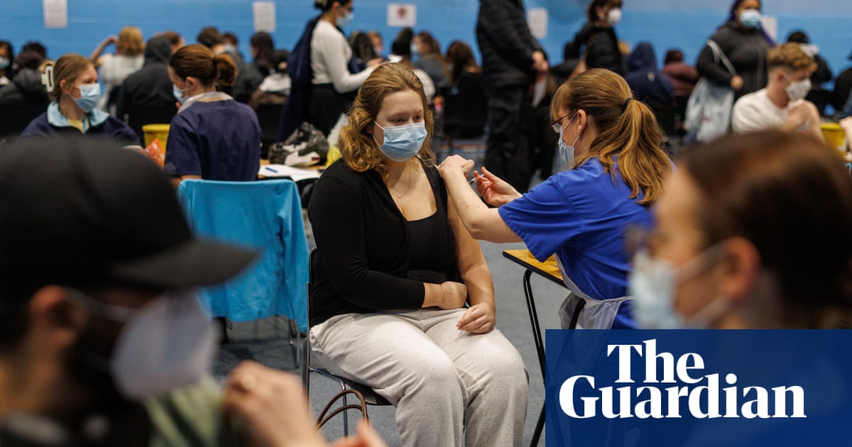 Three meningitis B cases confirmed in Dorset as young people offered vaccines | Meningitis