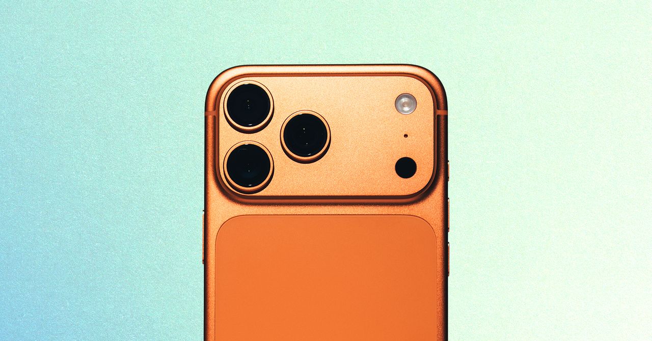 The iPhone Gets a D- for Repairability