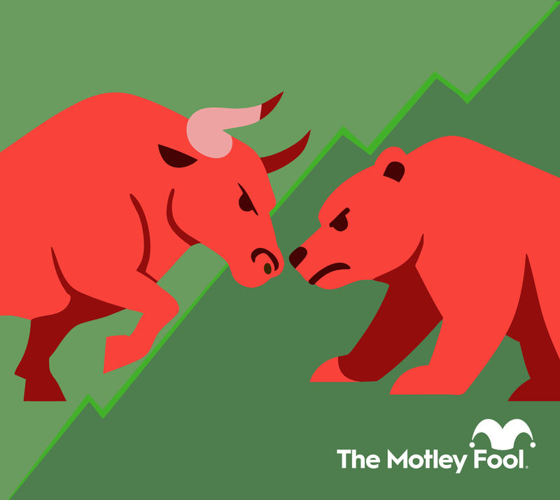 Palantir Falls as AI Competition Pressures Valuation