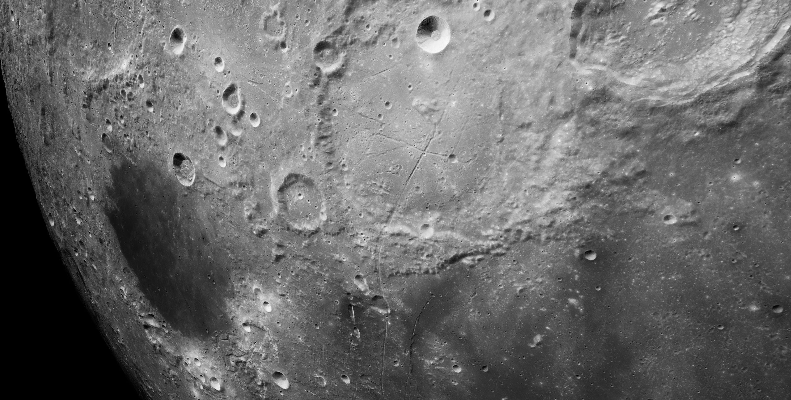 This isn’t a photo from Artemis II – it’s an Unreal Engine 5 scene made with real NASA data